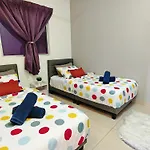 Space Themed Klcc View Condominium @ 6-8 Pax